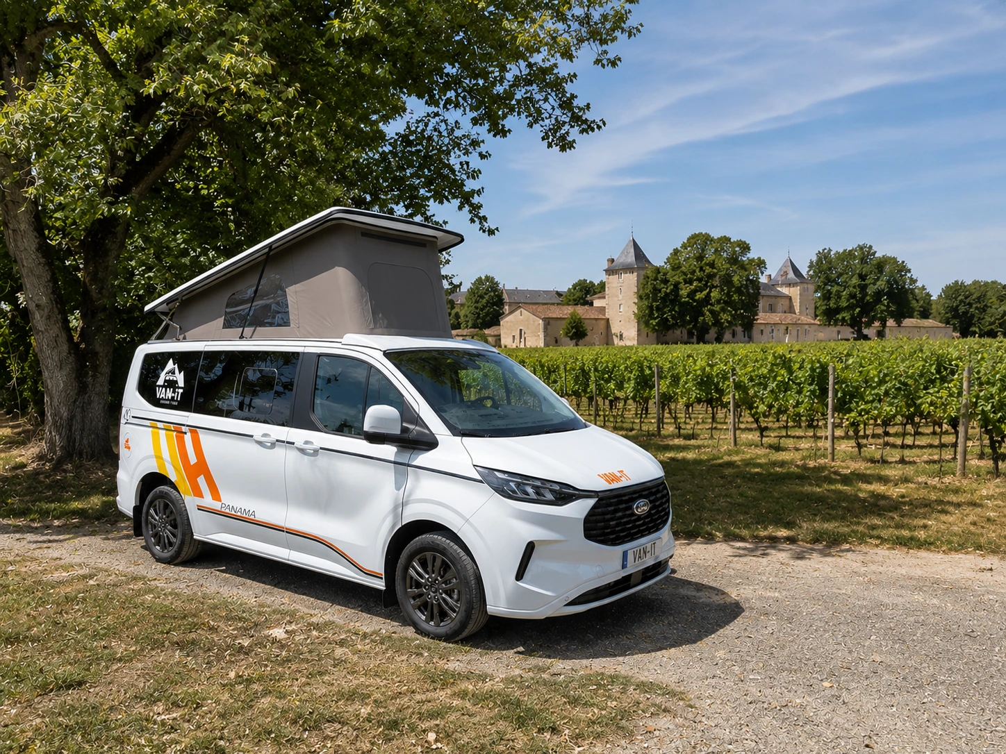 Van VAN-IT dans les vignobles du Médoc près de Pauillac