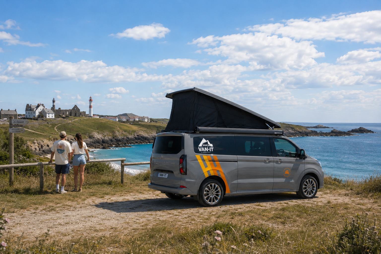 Van aménagé VAN-IT sur la côte du Finistère lors d'un road trip de 7 jours au départ de Brest