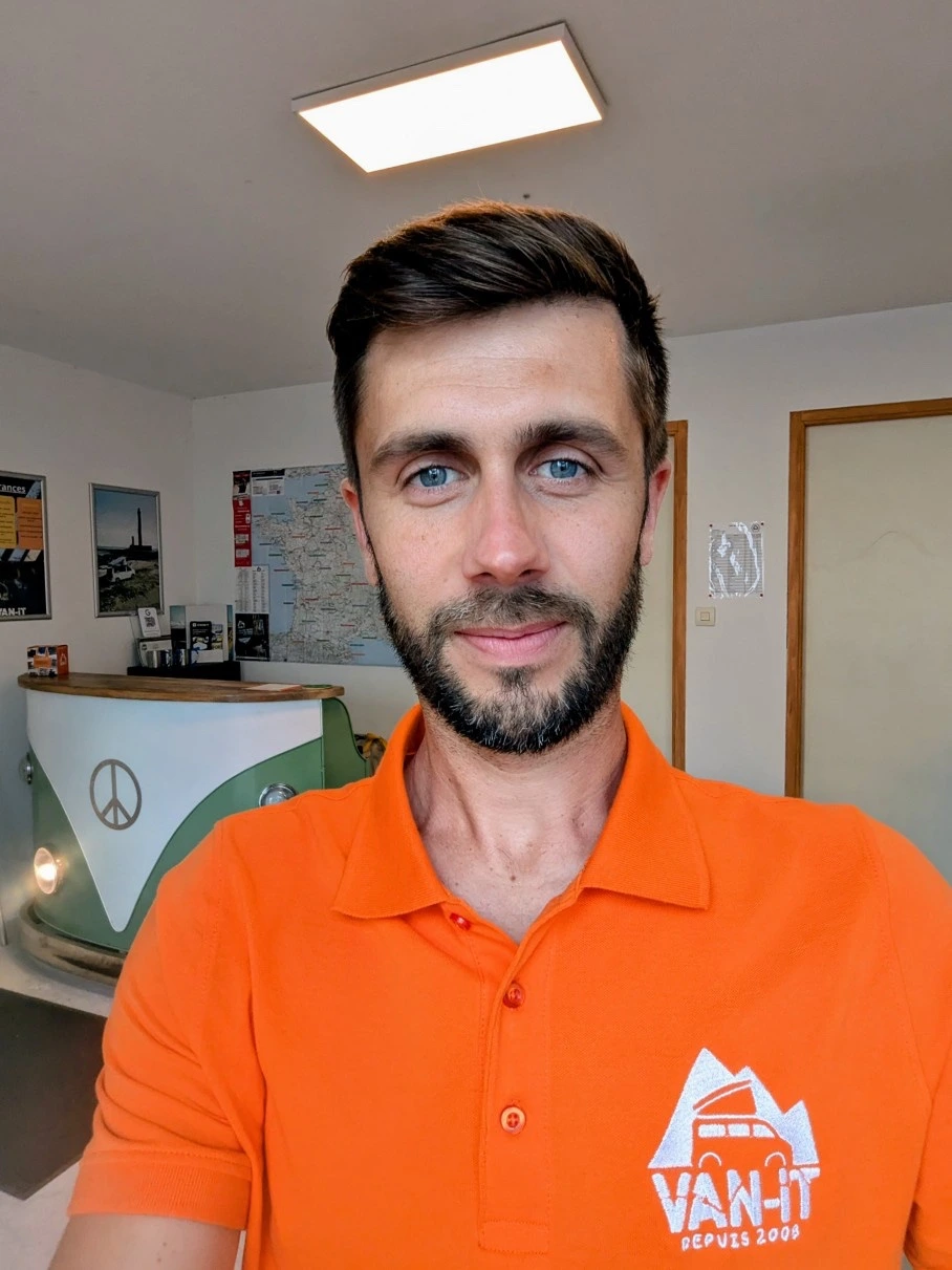 Alan, responsable de l’agence VAN-IT